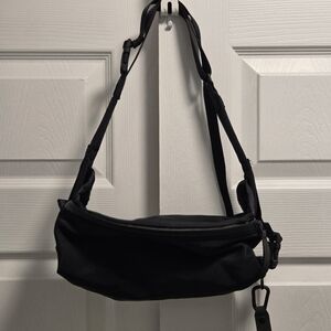 lululemon athletica Black Belt Bag EUC Like New